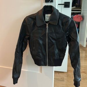 Abercrombie Black faux leather XXS like new excellent condition